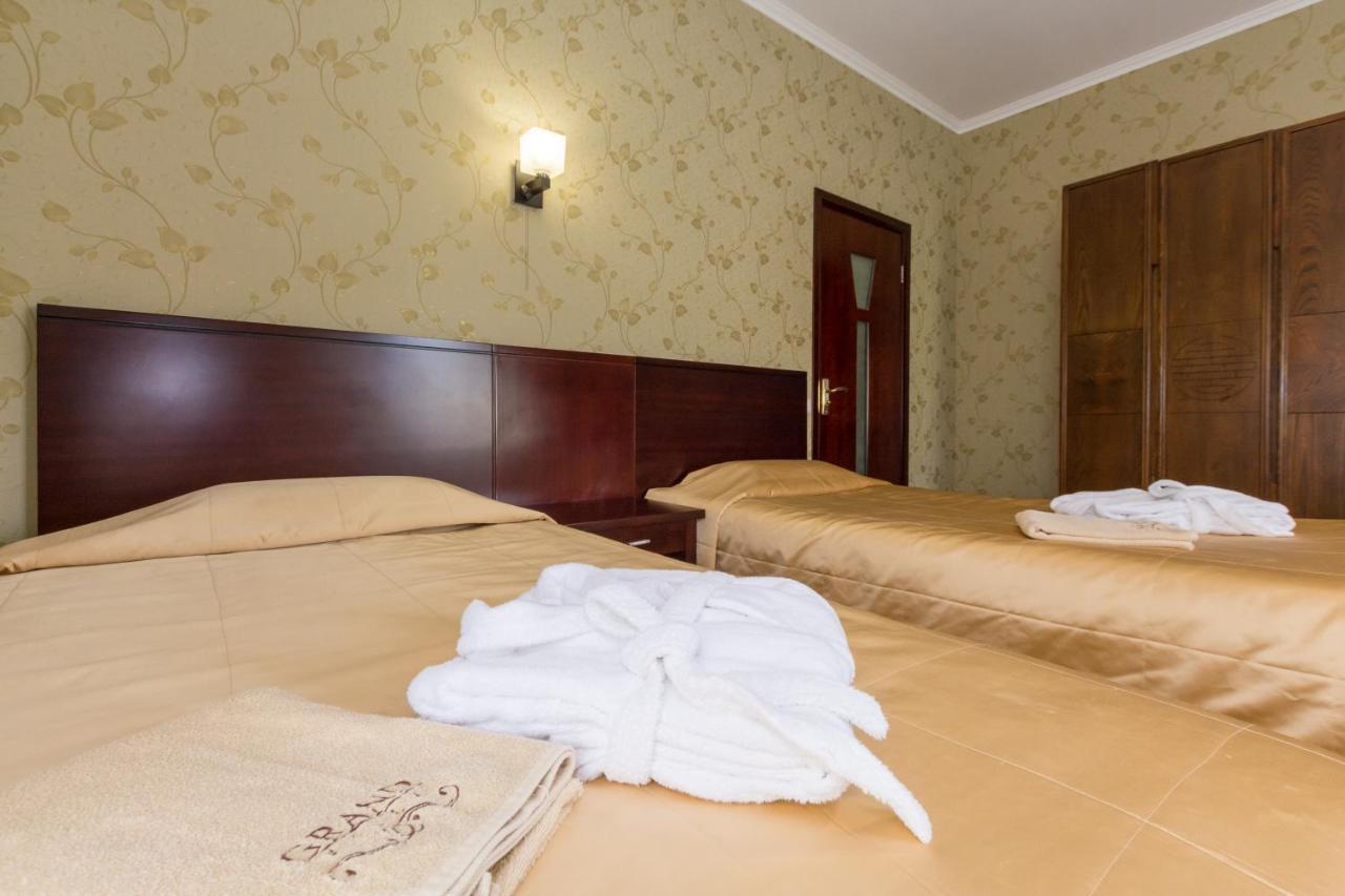 Villa Grand Skhidnytsia Buitenkant foto