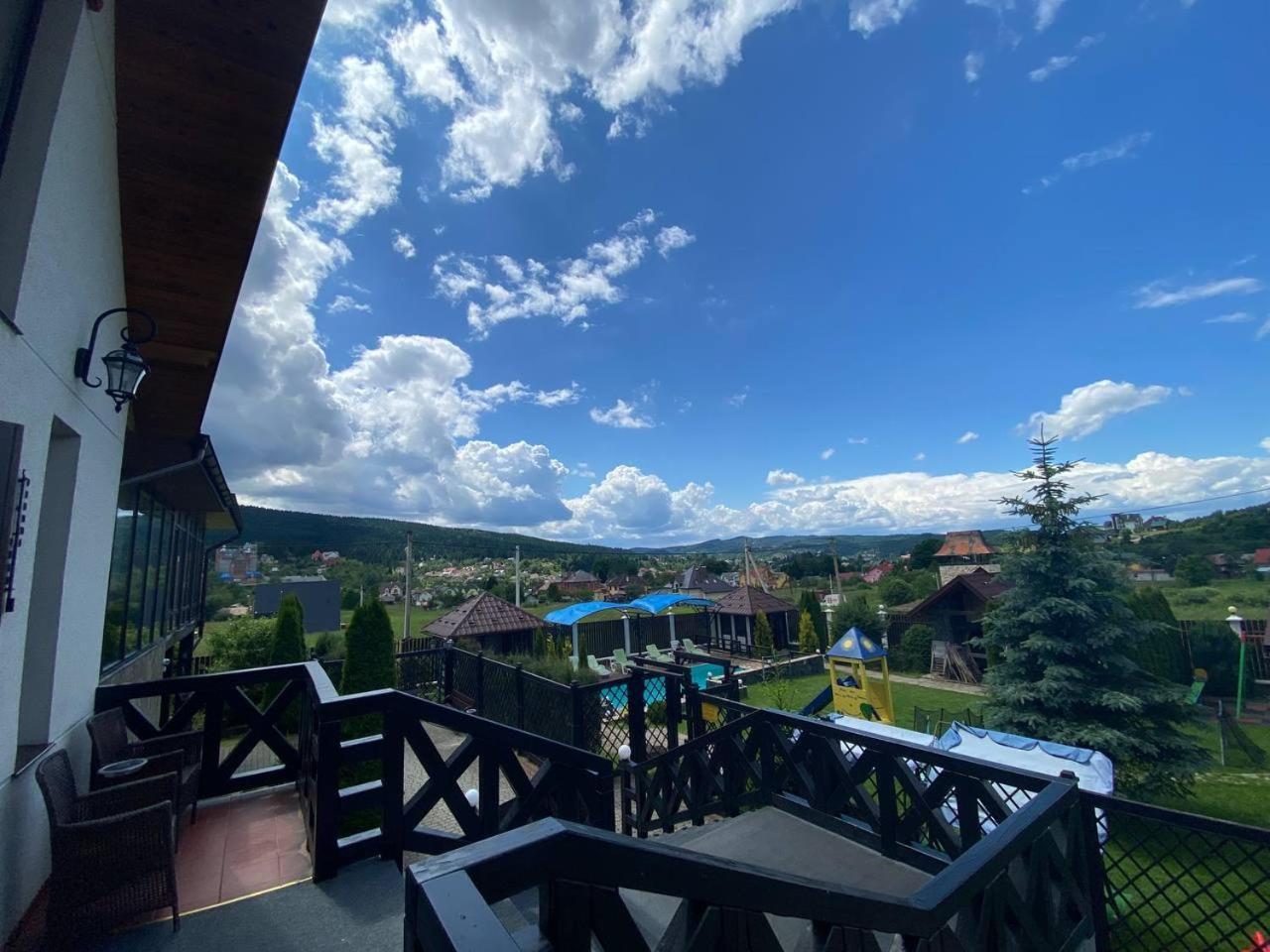 Villa Grand Skhidnytsia Buitenkant foto